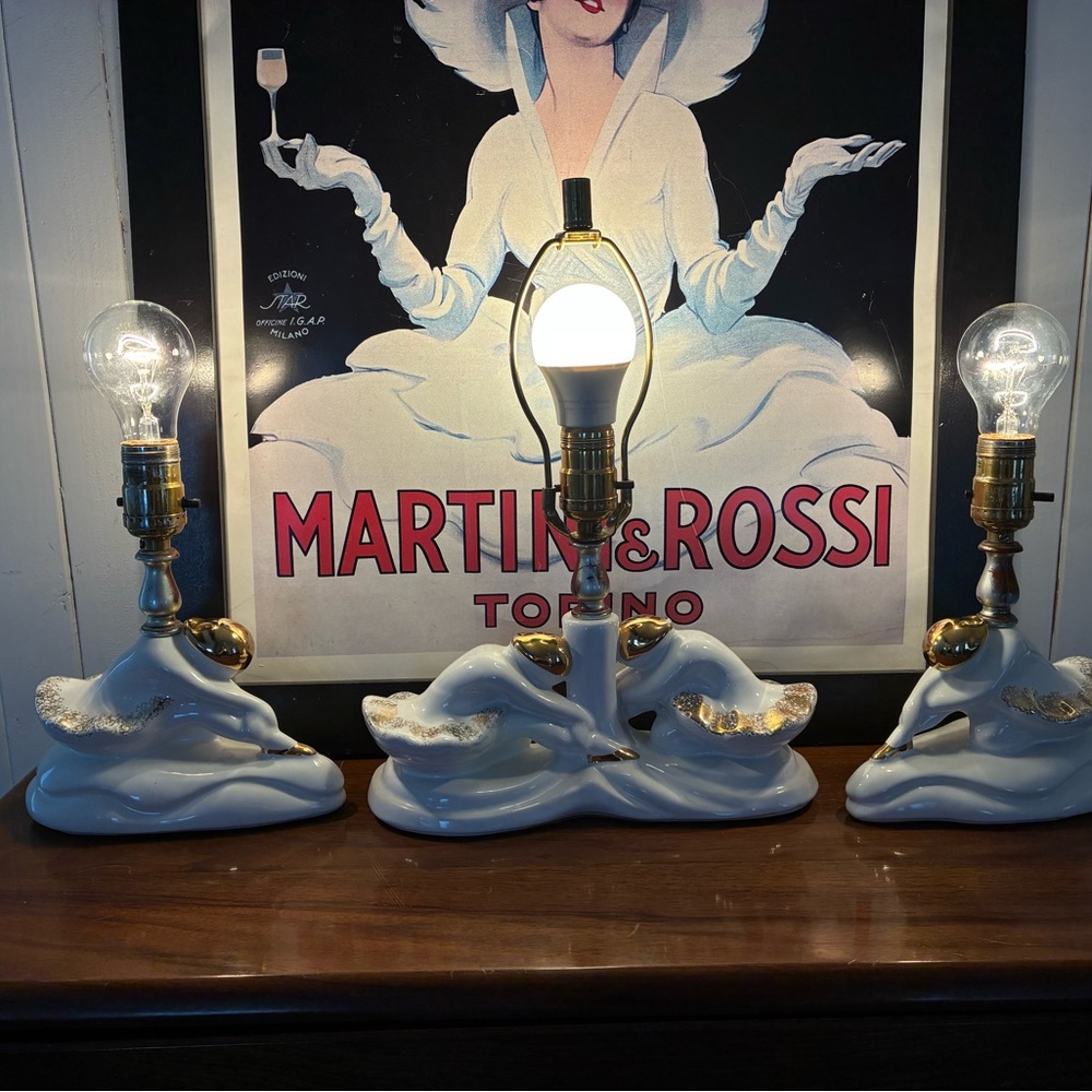 Set of 3 matching vintage MCM Hollywood Regency style ceramic lamps